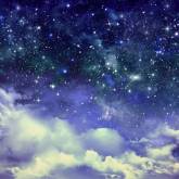 Фиолетовое небо со звездами