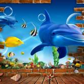 Дельфин и желтая рыбка в стене